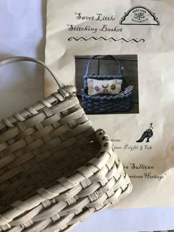 Homespun Elegance Sweet Little Stitching Basket Kit