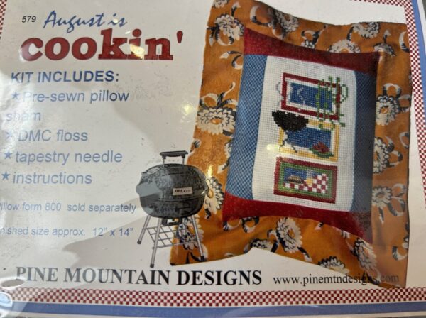 Pine Mountain August is Cookin' Flange Pillow Kit