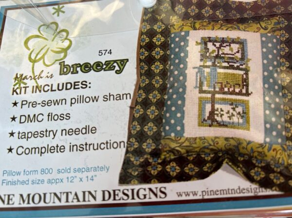 Pine Mountain March is Breezy Flange Pillow Kit